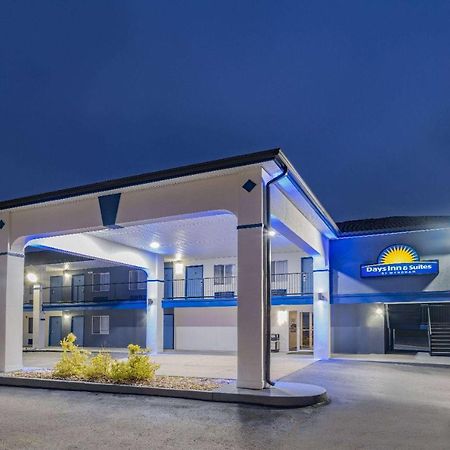 Days Inn By Wyndham Hamilton Dış mekan fotoğraf