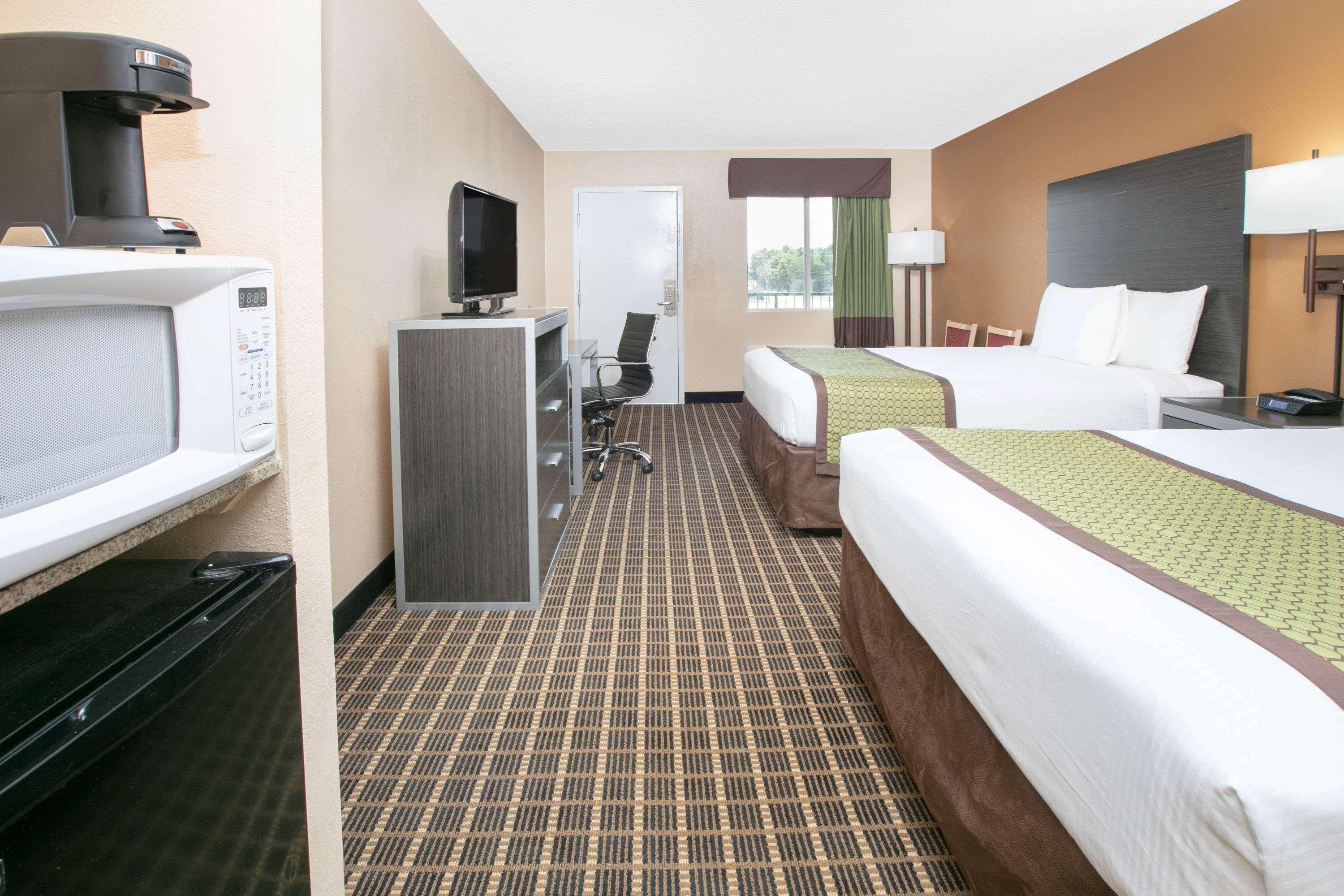 Days Inn By Wyndham Hamilton Dış mekan fotoğraf
