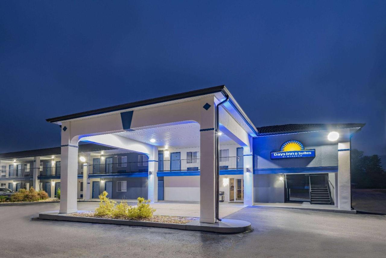 Days Inn By Wyndham Hamilton Dış mekan fotoğraf