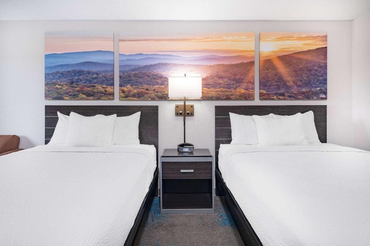 Days Inn By Wyndham Hamilton Dış mekan fotoğraf